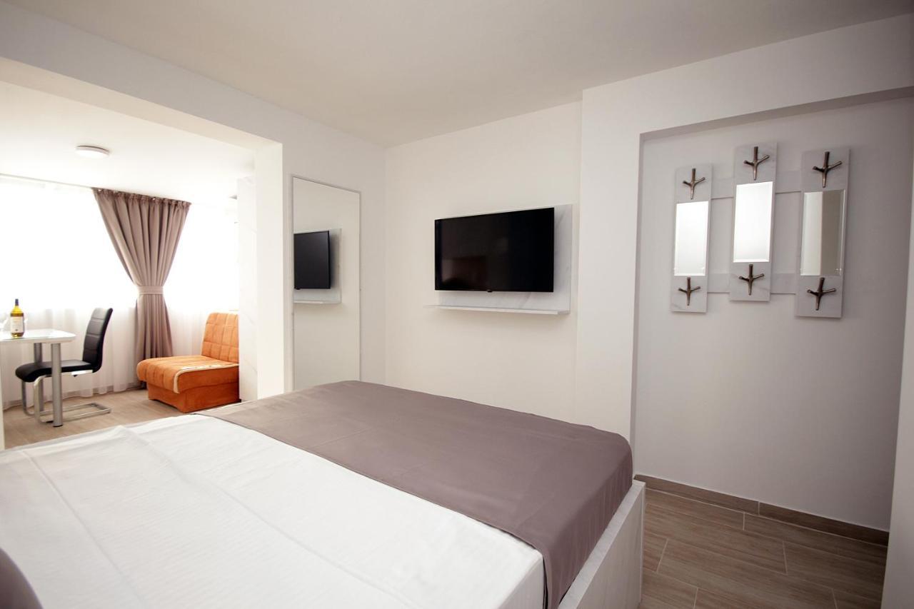 Apartments Residence Dj Petrovac Exteriér fotografie