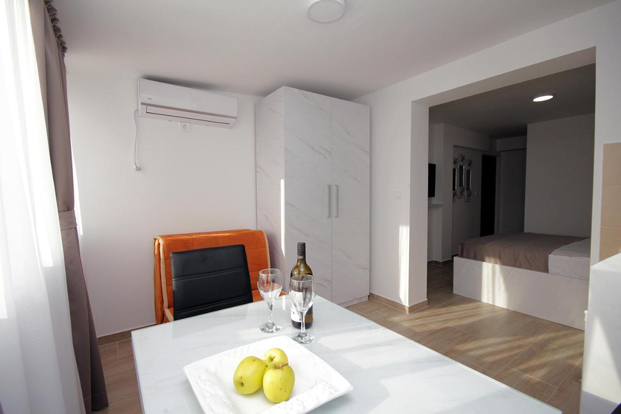 Apartments Residence Dj Petrovac Exteriér fotografie