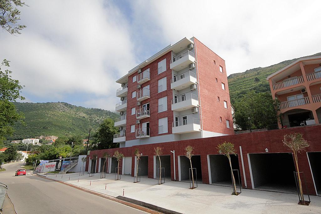 Apartments Residence Dj Petrovac Exteriér fotografie